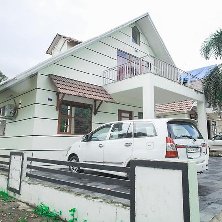 Skyview Villa อทิราพาลลี ภายนอก รูปภาพ