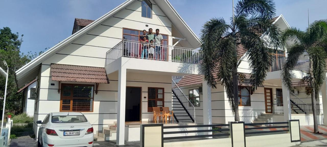 Skyview Villa อทิราพาลลี ภายนอก รูปภาพ