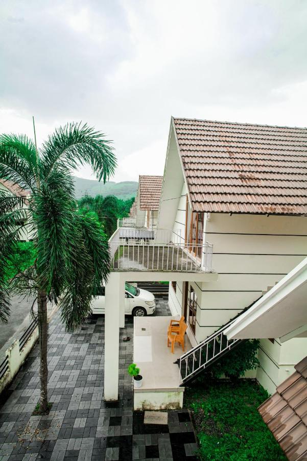 Skyview Villa อทิราพาลลี ภายนอก รูปภาพ